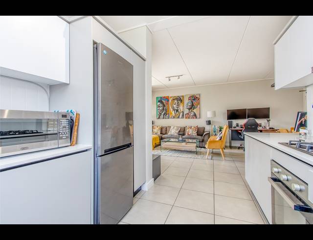 3 BEDROOM APARTMENT FOR SALE IN LINBRO PARK